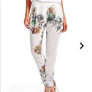 🥀 Marciano Wild Orchid soft pants size 2